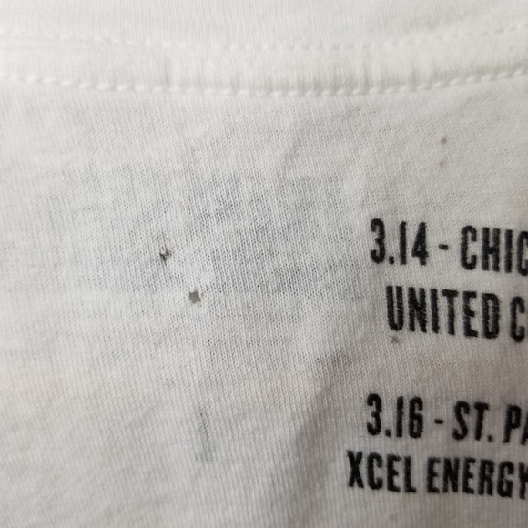 Ariana Grande | Dangerous Women Tour Shirt 2017 - Picture 5 of 6